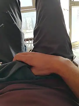 Snapshot of shybullggn chatting on February 28, 2026, 6:24 am shybullggn online show from February 28, 2026, 6:24 am