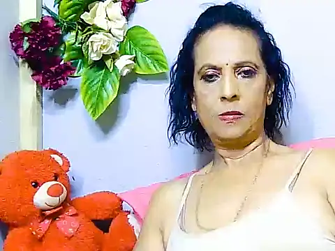 Hot queen58 online show from May 31, 2026, 6:09 pm