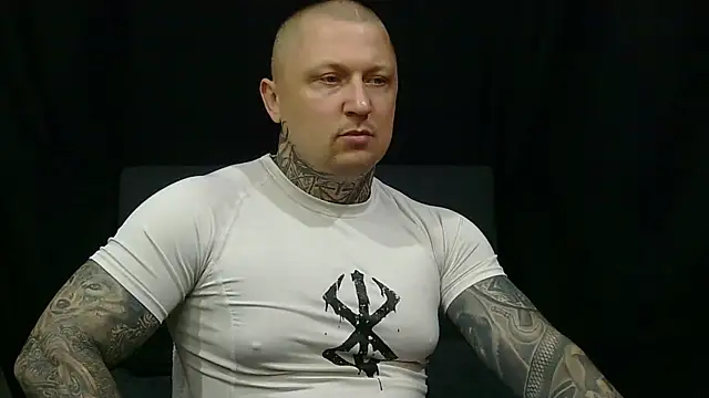 devilWithTats online show from May 27, 2026, 11:17 am