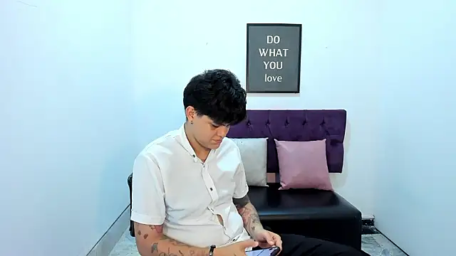 TomBoy Natali online show from March 21, 2026, 6:45 pm