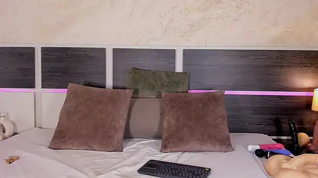 Natalia Cruzz online show from March 29, 2026, 9:27 pm