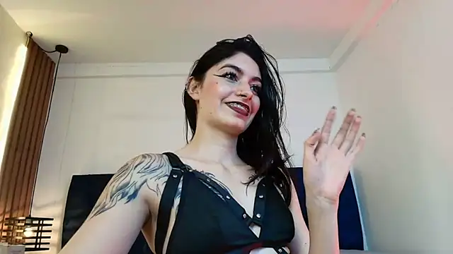 AmbarLee  online show from July 5, 2026, 12:23 pm
