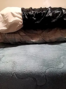 Snapshot of lorinho42 chatting on February 28, 2026, 1:00 pm lorinho42 online show from February 28, 2026, 1:00 pm