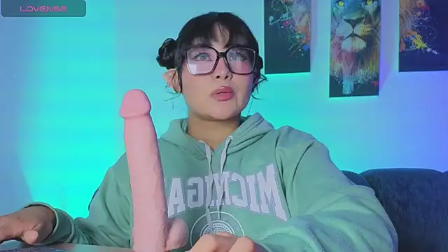 Mymelody   online show from March 16, 2026, 7:27 pm