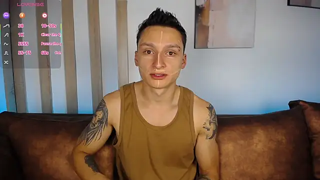 Snapshot of DIEGO_JONES chatting on June 25, 2026, 1:27 pm DIEGO JONES online show from June 25, 2026, 1:27 pm