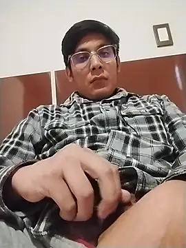 Snapshot of Xboyme chatting on February 28, 2026, 4:06 pm Xboyme online show from February 28, 2026, 4:06 pm