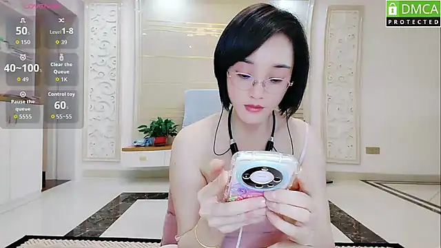 Snapshot of Nana-NN chatting on May 15, 2026, 9:40 am Nana-NN online show from May 15, 2026, 9:40 am
