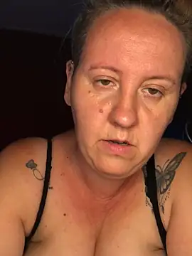 Snapshot of SofiaAmour chatting on July 2, 2026, 6:36 pm SofiaAmour online show from July 2, 2026, 6:36 pm