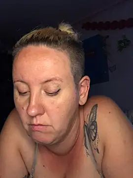 Snapshot of SofiaAmour chatting on July 7, 2026, 6:33 pm SofiaAmour online show from July 7, 2026, 6:33 pm