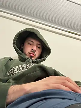 haytiene1 online show from February 28, 2026, 1:00 pm