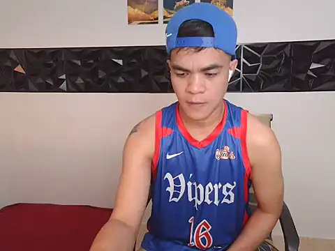 Xmj16 online show from April 30, 2026, 5:09 pm