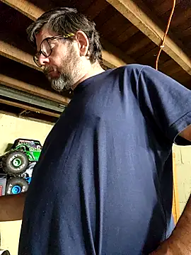 ultimateBWC online show from April 21, 2026, 9:32 pm