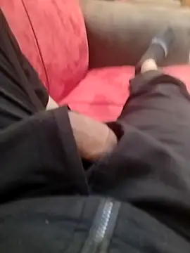 Snapshot of Bloodyman_00 chatting on March 11, 2026, 1:05 pm Bloodyman 00 online show from March 11, 2026, 1:05 pm