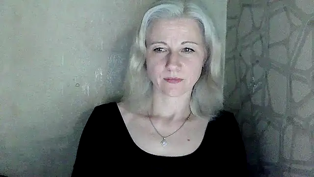 Katerina-Kissa online show from May 17, 2026, 6:41 pm