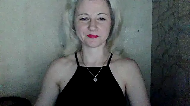 Katerina-Kissa online show from May 10, 2026, 6:10 pm