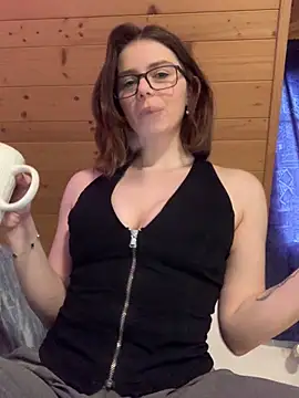 VelvetChloe online show from March 25, 2026, 1:32 pm