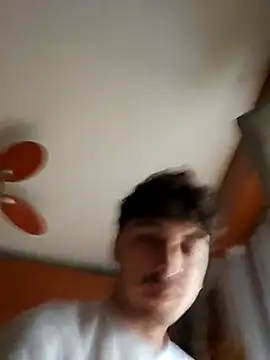 Snapshot of Andreakkkk chatting on March 1, 2026, 3:23 pm Andreakkkk online show from March 1, 2026, 3:23 pm