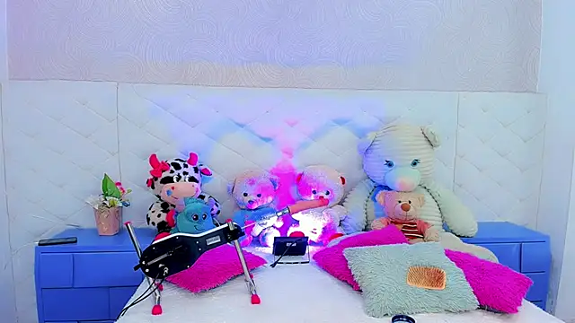 Snapshot of catriona_queen16 chatting on March 1, 2026, 7:08 am catriona queen16 online show from March 1, 2026, 7:08 am