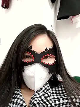 Snapshot of Suka-mon chatting on March 8, 2026, 2:42 pm Suka-mon online show from March 8, 2026, 2:42 pm