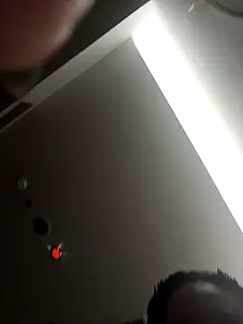 Snapshot of Suka-mon chatting on April 1, 2026, 2:25 pm Suka-mon online show from April 1, 2026, 2:25 pm