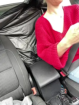 BellaMila online show from March 31, 2026, 8:49 am