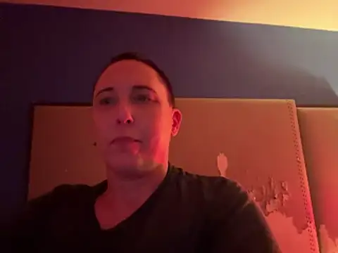 Snapshot of MohawkGirl21 chatting on March 22, 2026, 9:33 am MohawkGirl21 online show from March 22, 2026, 9:33 am