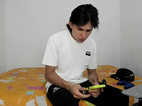 monky 0002 online show from May 24, 2026, 8:31 pm