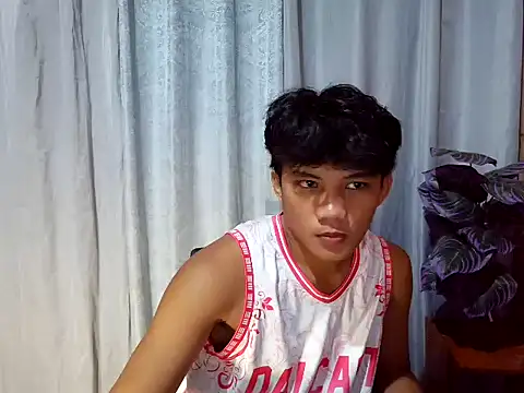 Snapshot of marksurelyhard chatting on May 19, 2026, 7:15 am marksurelyhard online show from May 19, 2026, 7:15 am