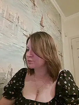 LaraHarper online show from April 2, 2026, 8:15 pm