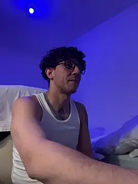 TitanNoir online show from March 20, 2026, 6:53 pm