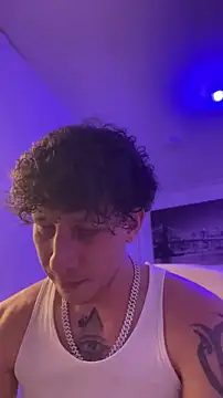 TitanNoir online show from April 8, 2026, 7:04 pm