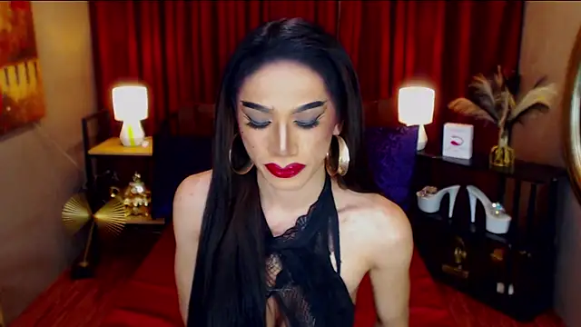 Snapshot of KieraLee chatting on May 15, 2026, 5:05 am KieraLee online show from May 15, 2026, 5:05 am