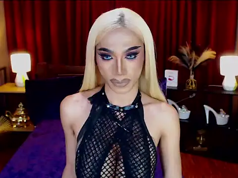 Snapshot of KieraLee chatting on April 30, 2026, 12:06 am KieraLee online show from April 30, 2026, 12:06 am