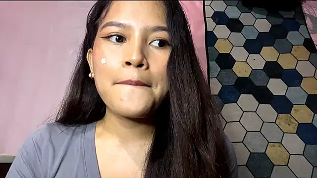 Snapshot of CharlaKitto chatting on March 4, 2026, 3:25 am CharlaKitto online show from March 4, 2026, 3:25 am