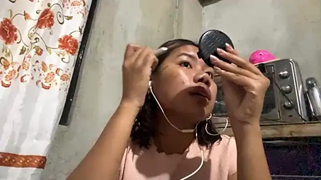 MatildaMozick online show from March 3, 2026, 9:44 pm