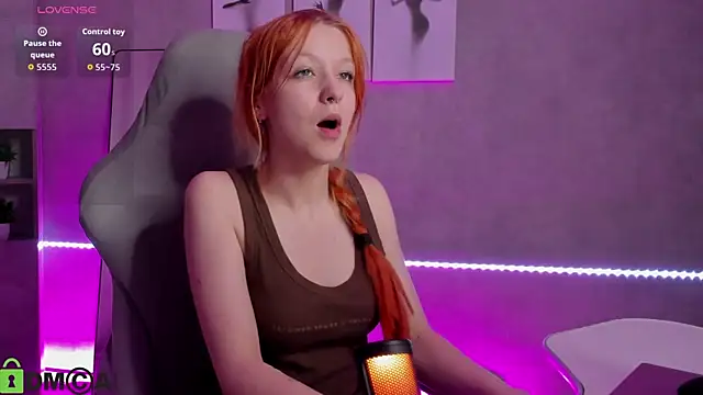 Emma Dusk online show from May 15, 2026, 12:19 am