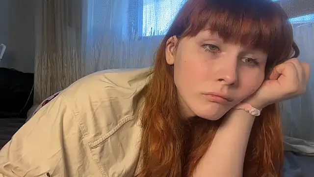 Snapshot of AlexaGudz chatting on July 1, 2026, 10:48 am AlexaGudz online show from July 1, 2026, 10:48 am