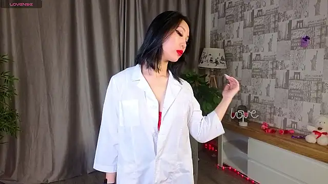 SuzySult online show from March 20, 2026, 3:35 pm