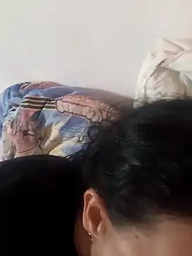 lapatronav2026 online show from April 5, 2026, 9:21 pm