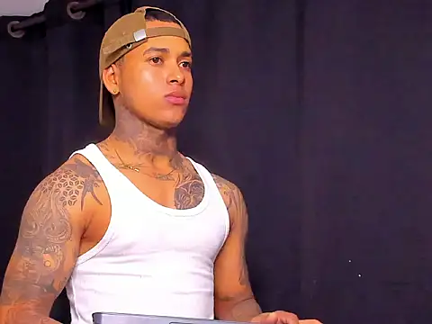 Snapshot of tyler_bell_ chatting on March 4, 2026, 2:03 pm tyler bell online show from March 4, 2026, 2:03 pm