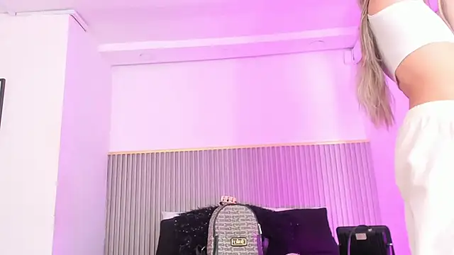 Snapshot of ashvalentine_ chatting on June 5, 2026, 7:52 pm ashvalentine online show from June 5, 2026, 7:52 pm