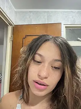 Baby Pink Love online show from May 5, 2026, 2:47 am