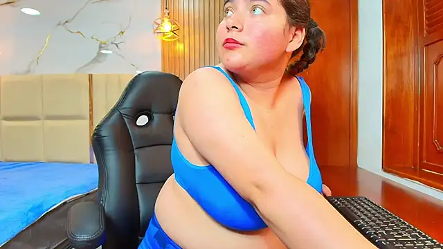 Estrella-gold online show from April 13, 2026, 8:35 pm