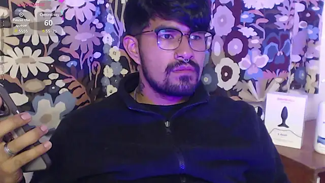 Snapshot of kcleiton chatting on March 4, 2026, 5:26 am kcleiton online show from March 4, 2026, 5:26 am