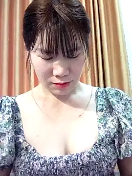 Snapshot of Bondgirl_9 chatting on May 14, 2026, 7:49 am Bondgirl 9 online show from May 14, 2026, 7:49 am