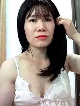 Snapshot of Bondgirl_9 chatting on June 7, 2026, 7:08 pm Bondgirl 9 online show from June 7, 2026, 7:08 pm