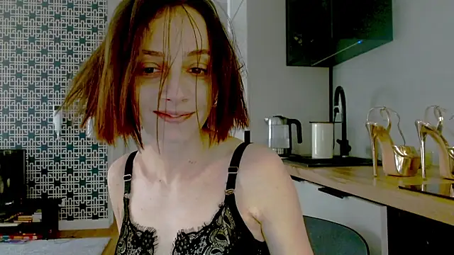 Snapshot of misssweet chatting on April 4, 2026, 12:01 pm misssweet online show from April 4, 2026, 12:01 pm