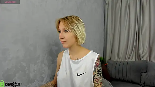 Snapshot of Ellish_Hill chatting on March 22, 2026, 6:48 am Ellish Hill online show from March 22, 2026, 6:48 am