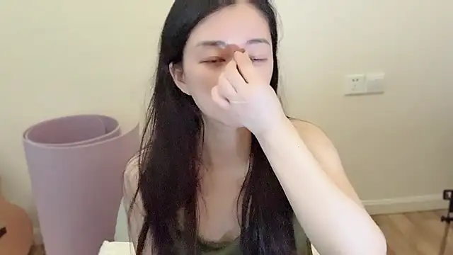 jinxiyao01 online show from May 21, 2026, 8:23 am