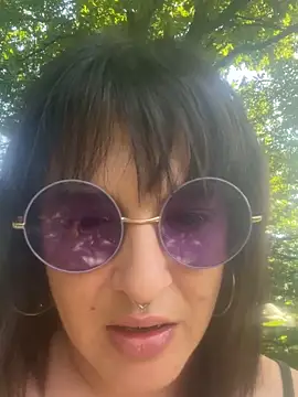 Snapshot of Xlilli69X chatting on May 21, 2026, 2:36 pm Xlilli69X online show from May 21, 2026, 2:36 pm